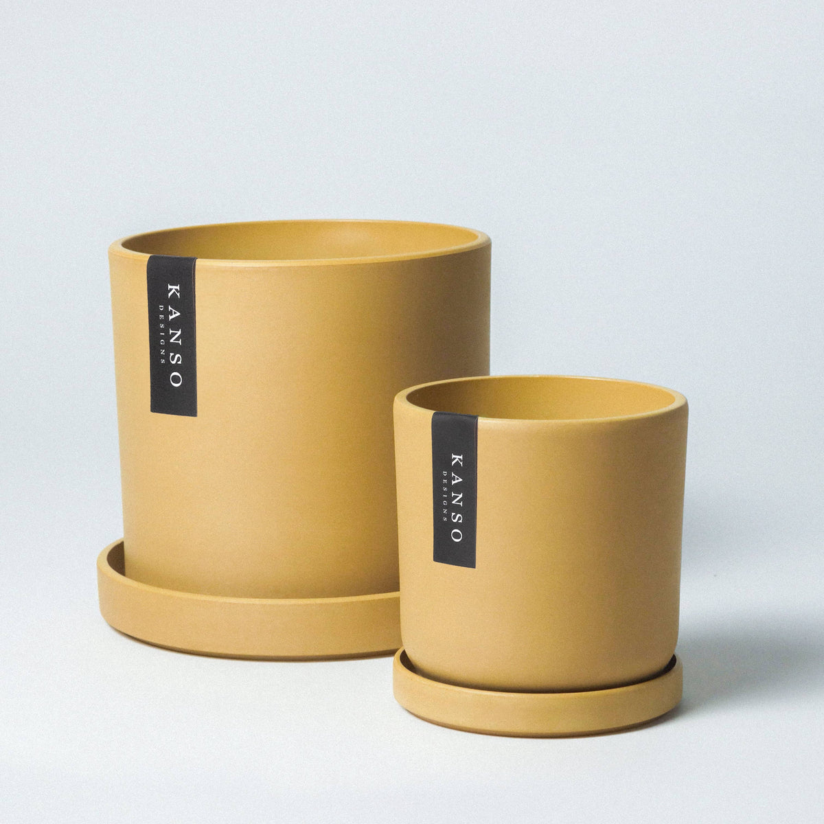 4" Mustard Seed & Dusted Clay Planters & Saucers: Mustard Seed