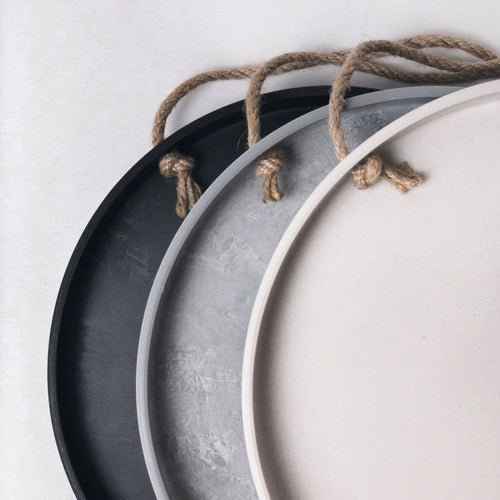 10" Signature Stone Hanging Tray: Black Stone